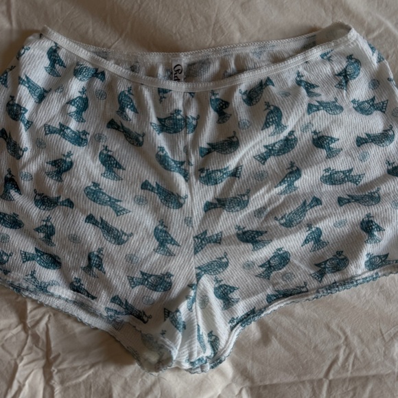 Pretties Print Shorts - Picture 2 of 4